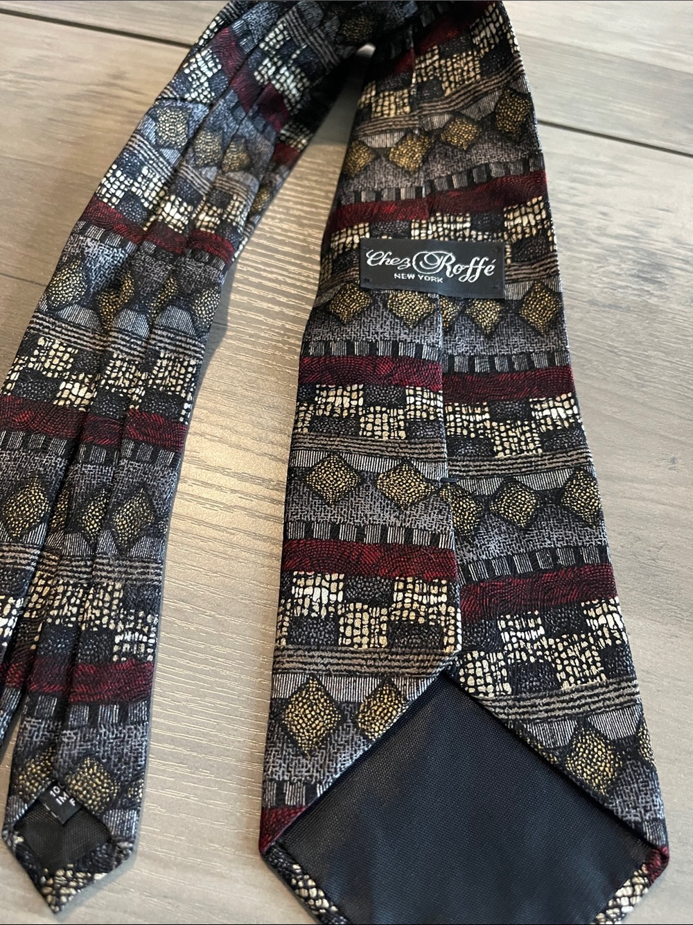 #A009 Chez Roffé Men's Patterned Tie in Black, Gold & Burgundy